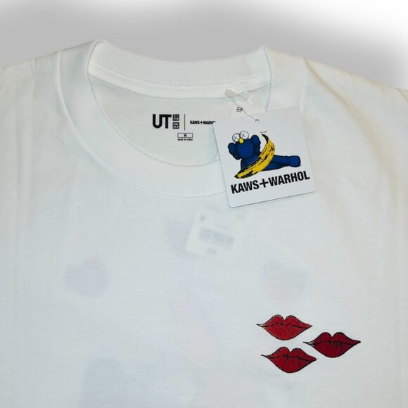 KAWS + WARHOL UT Uniqlo Graphic T shirt Hearts Lips White Tee Unisex Medium - Picture 5 of 7